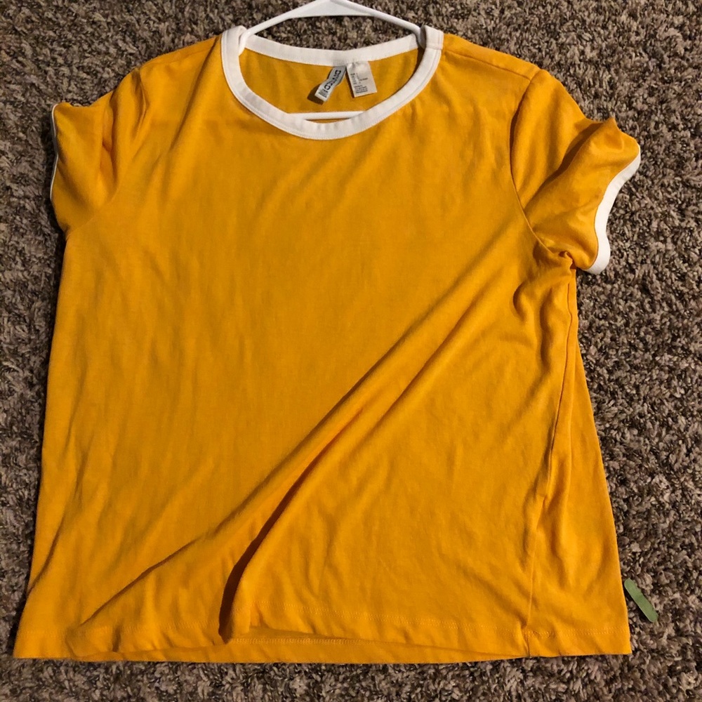 H&M yellow t-shirt